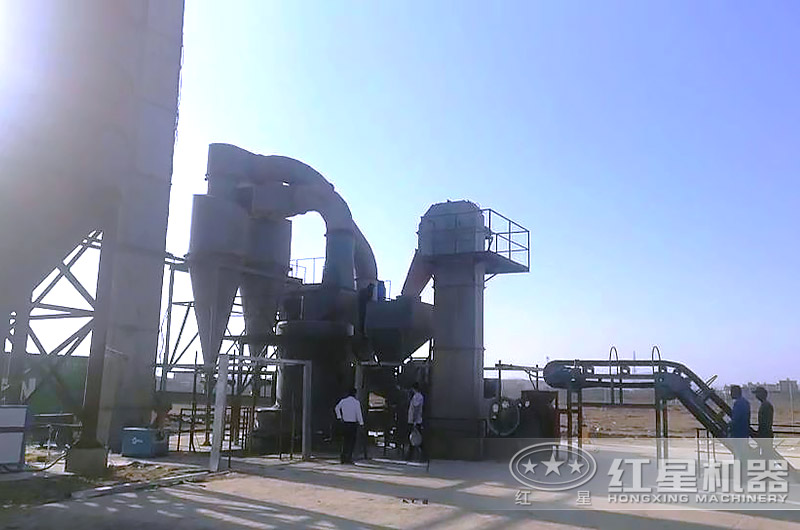 戶外磨粉機生產線作業