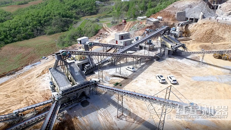 反擊破在圓錐破后使用主要對(duì)石料整形