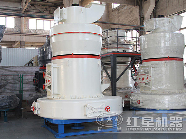 雷蒙磨粉機生產車間