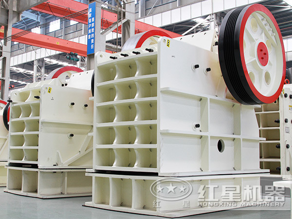 HD顎式破碎機生產車間