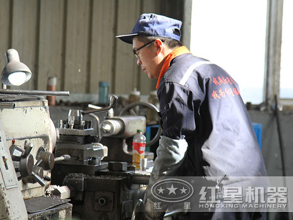 工人作業確保品質