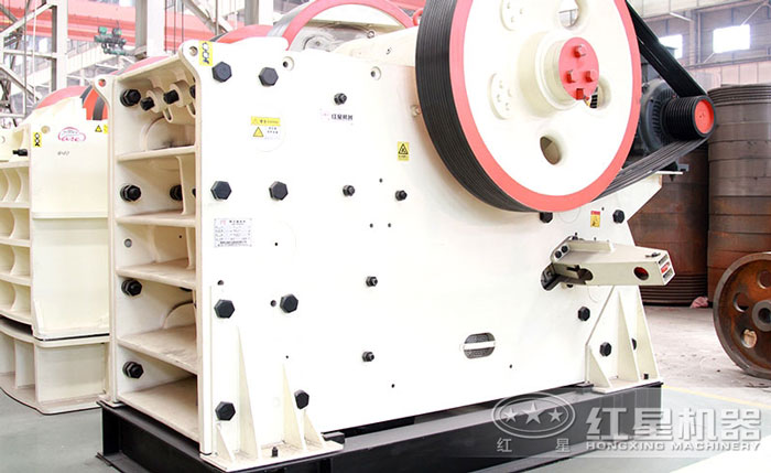 新型CJ石頭顎式破碎機設備