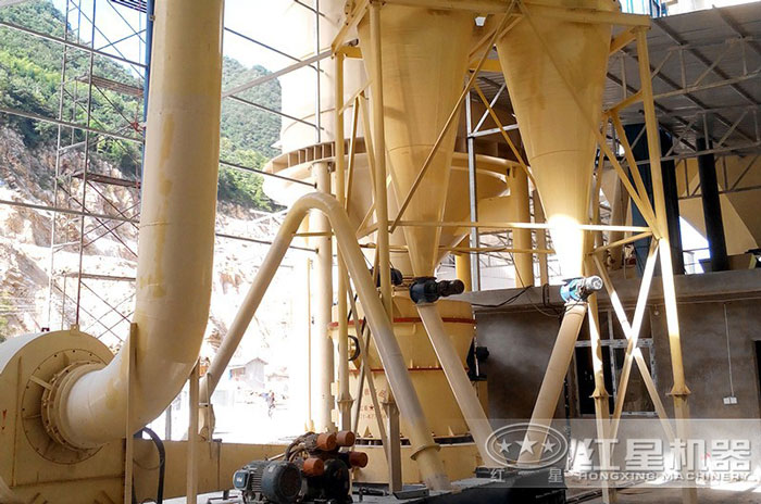 紅星超細(xì)磨粉機(jī)工作現(xiàn)場(chǎng)