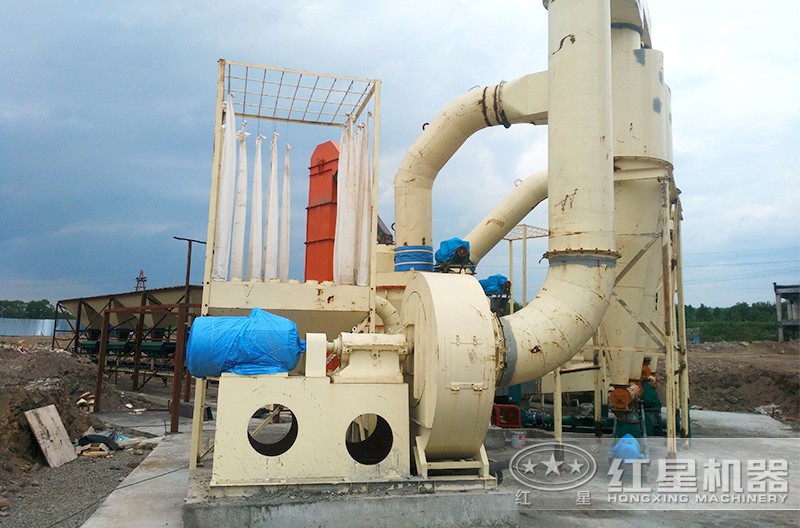 4r雷蒙磨粉機作業現場