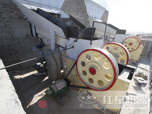 鄂式破碎機作業現場