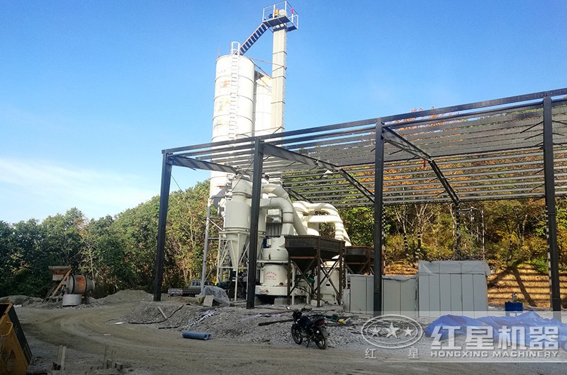 中小型磨石粉機(jī)器用戶現(xiàn)場(chǎng)