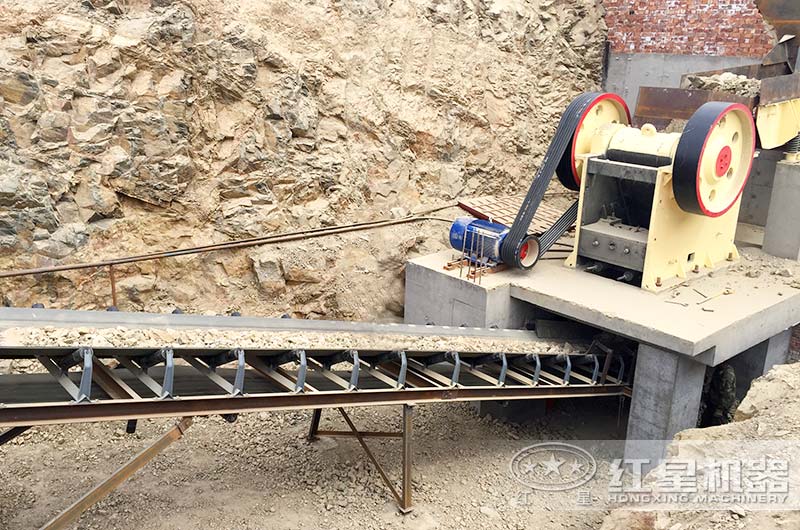 400×600石頭破碎機安裝現場