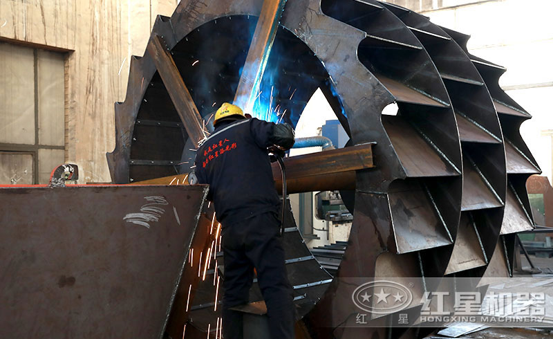 紅星機(jī)器水洗砂機(jī)設(shè)備生產(chǎn)現(xiàn)場(chǎng)