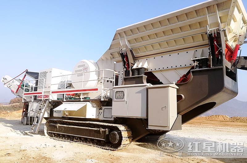 一小時100噸移動制砂機作業現場